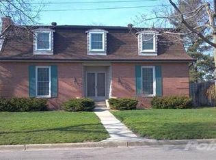 1400 Whitehaven Ct, Owosso, MI 48867