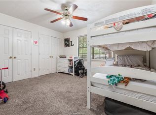 1806 Woodsman Dr, College Station, TX 77840