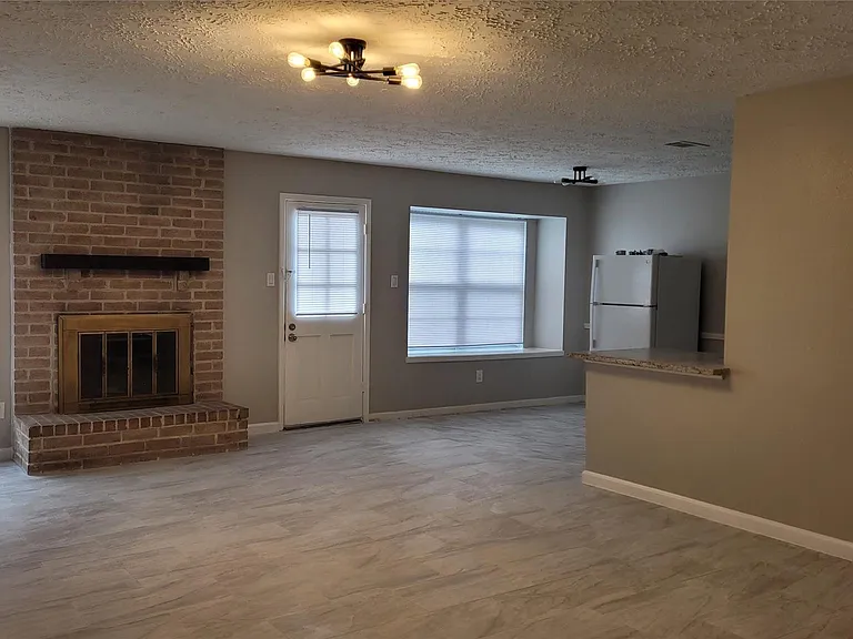 16818 Dutch Ridge Dr — Photo 11
