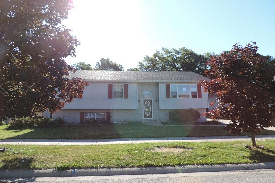 1st image of 521 E Hansen Blvd