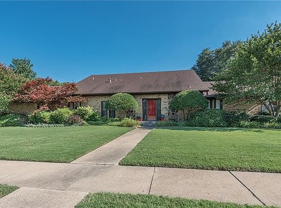 3rd image of 520 Cashmere Dr
