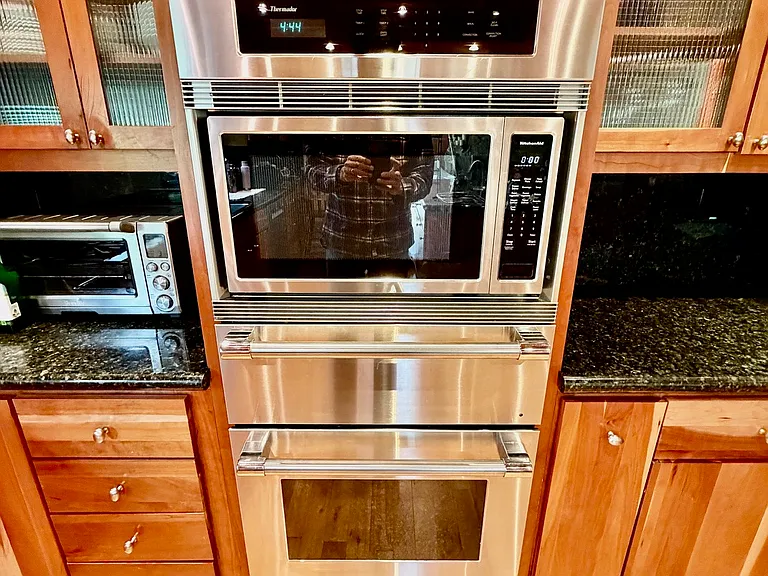 Additional oven and microwave.