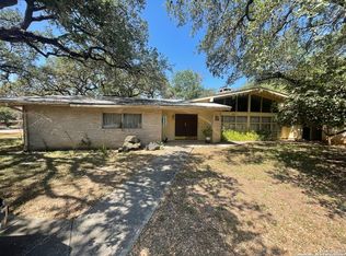 123 Moss Dr, Castle Hills, TX 78213