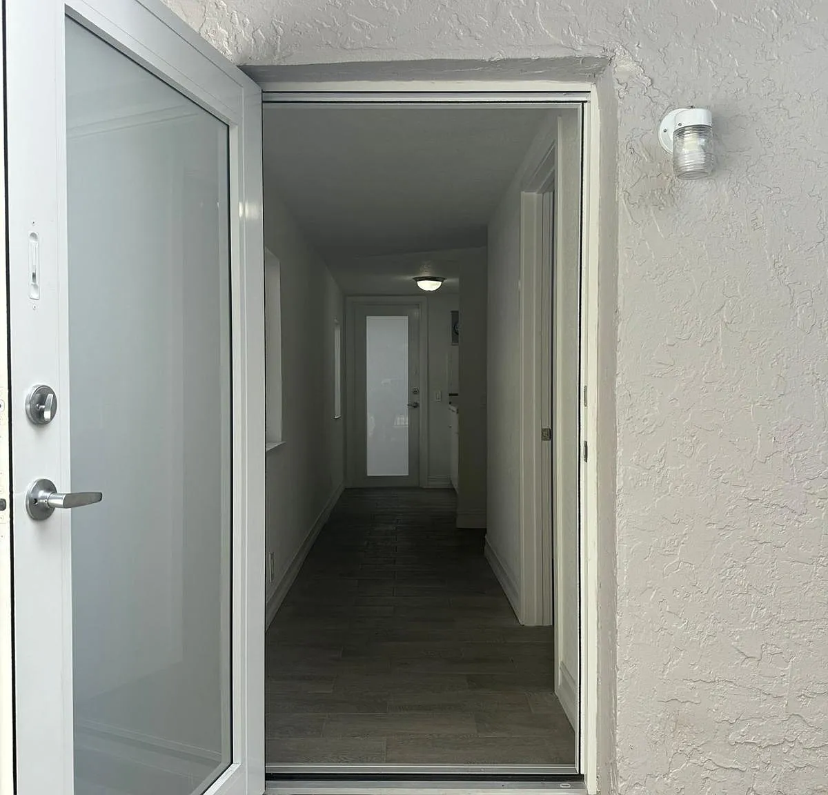 1 bed, 1190 sqft, $1,500 — Photo 2
