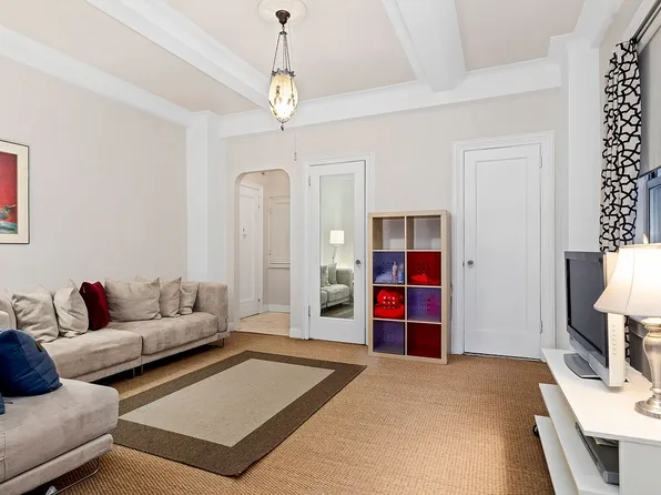 25 W 64th St APT 5E, New York, NY 10023