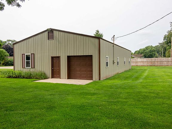 5th image of 52933 Glenmoor St