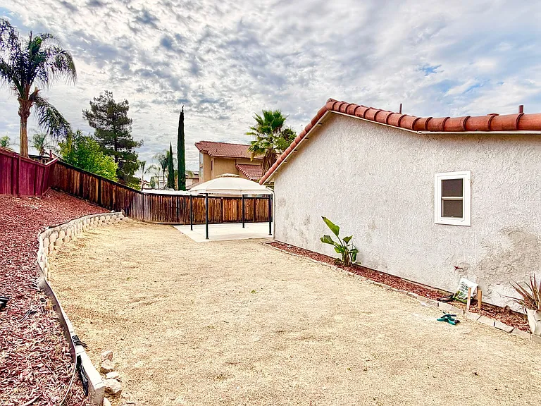 22678 Cervera Rd — Photo 17