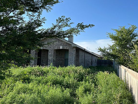 2nd image of 807 Hornady St