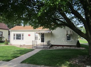 402 S Morgan St, Mason City, IL 62664
