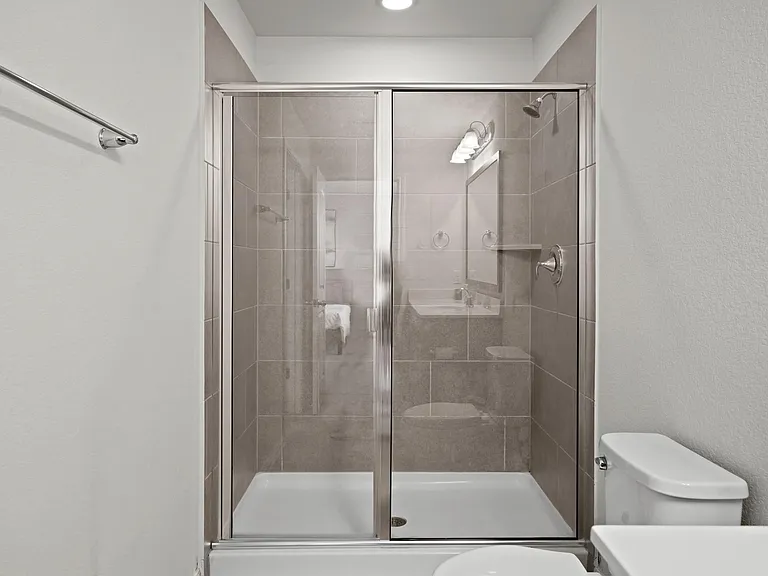 13005 Foreston Dr — Photo 32