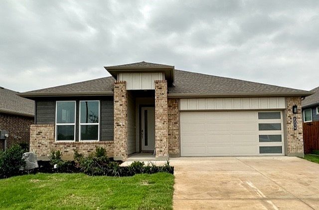 1st image of 2216 Toucan Dr