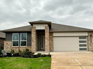 2216 Toucan Dr, Denton, TX 76205