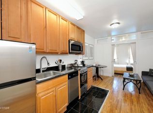 190 E 3rd St APT 4A, New York, NY 10009