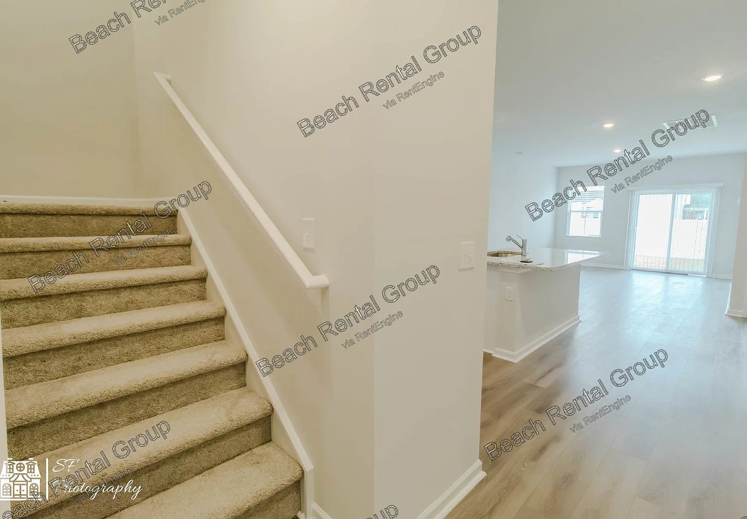 3 bed, 3.0 bath, 1500 sqft, $2,095 — Photo 3