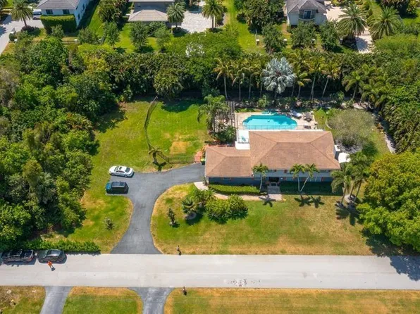 11650 SW 1st Street, Plantation, FL 33325