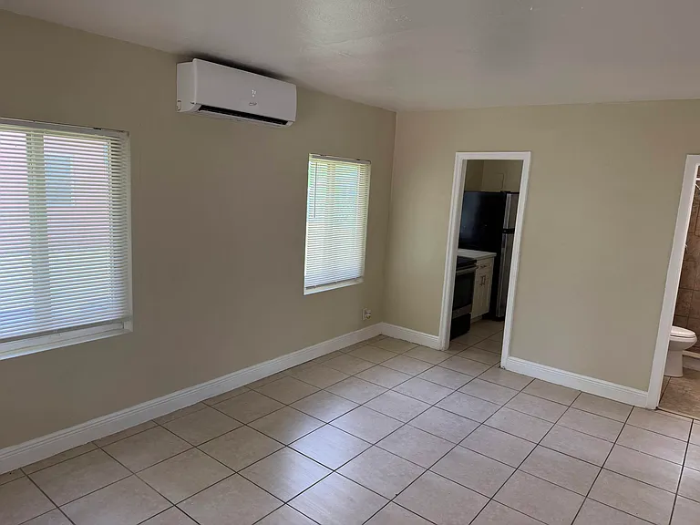 1436 NW 3rd Ct #1 — Photo 5