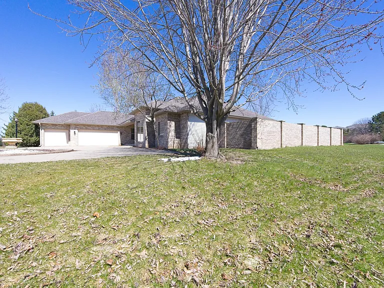 1805 Red Tail Dr — Photo 34