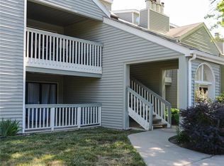 8795 W 106th Ter, Overland Park, KS 66212