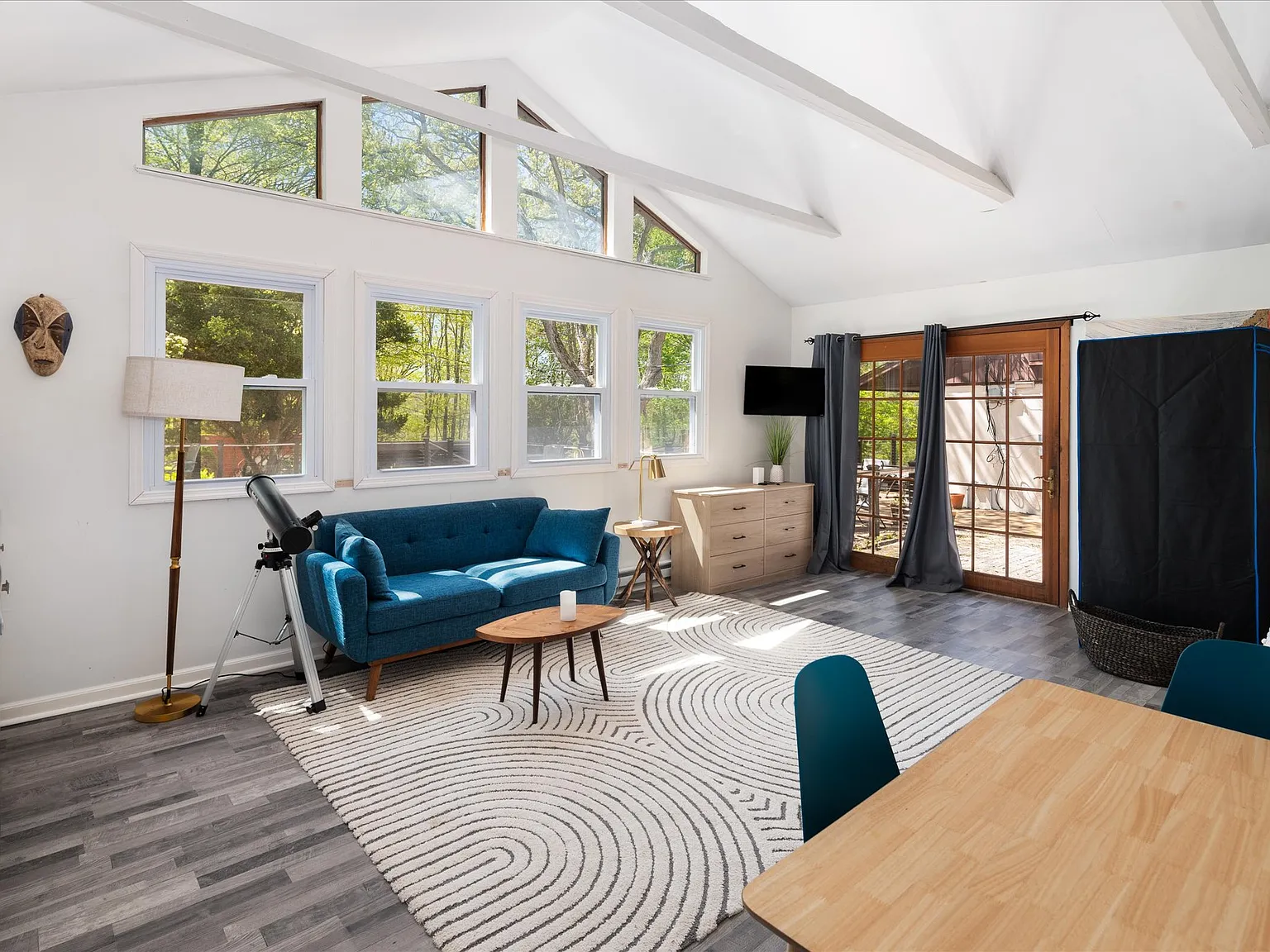 Studio, 385 sqft, $1,600 — Photo 4