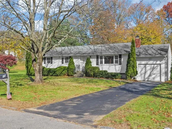 15 Manor Drive, Trumbull, CT 06611
