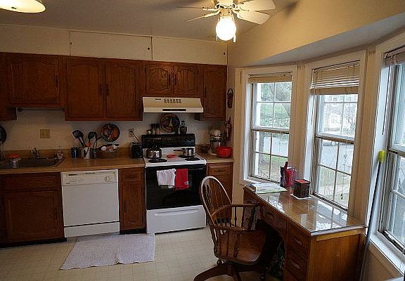 2nd image of 9859 Oakdale Woods Ct