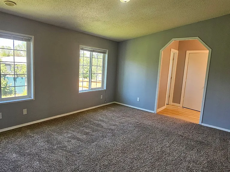 510 S Circle Dr — Photo 13