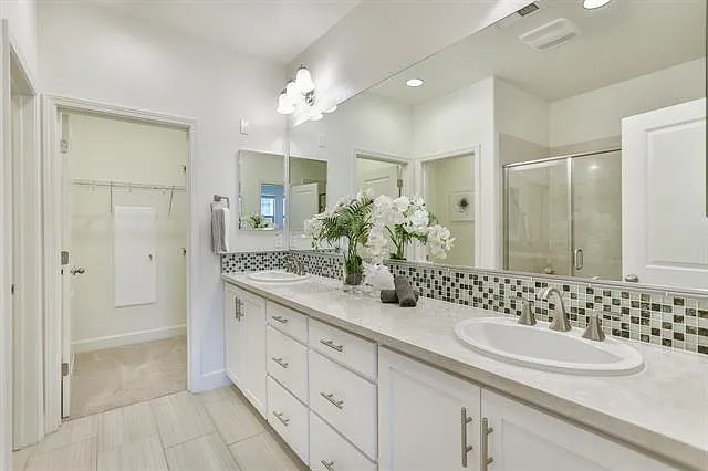 880 Apollo Pl — Photo 24