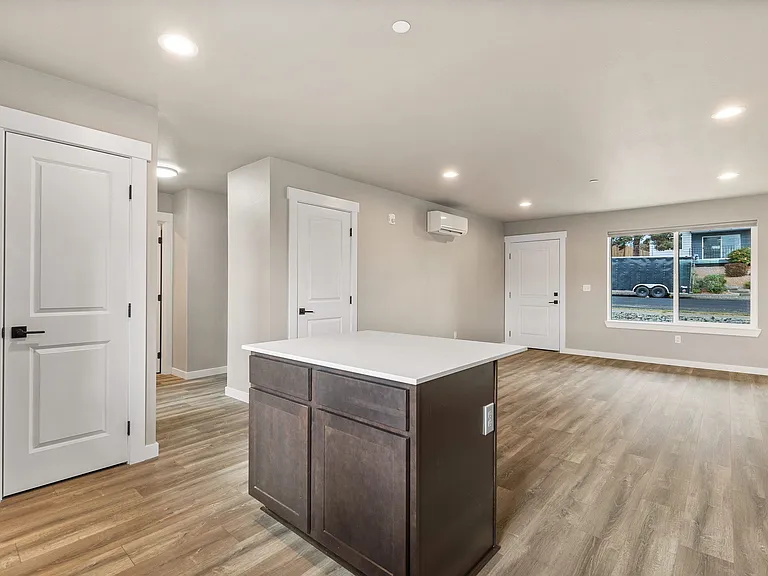 303 E Broadway Ave #2 — Photo 5