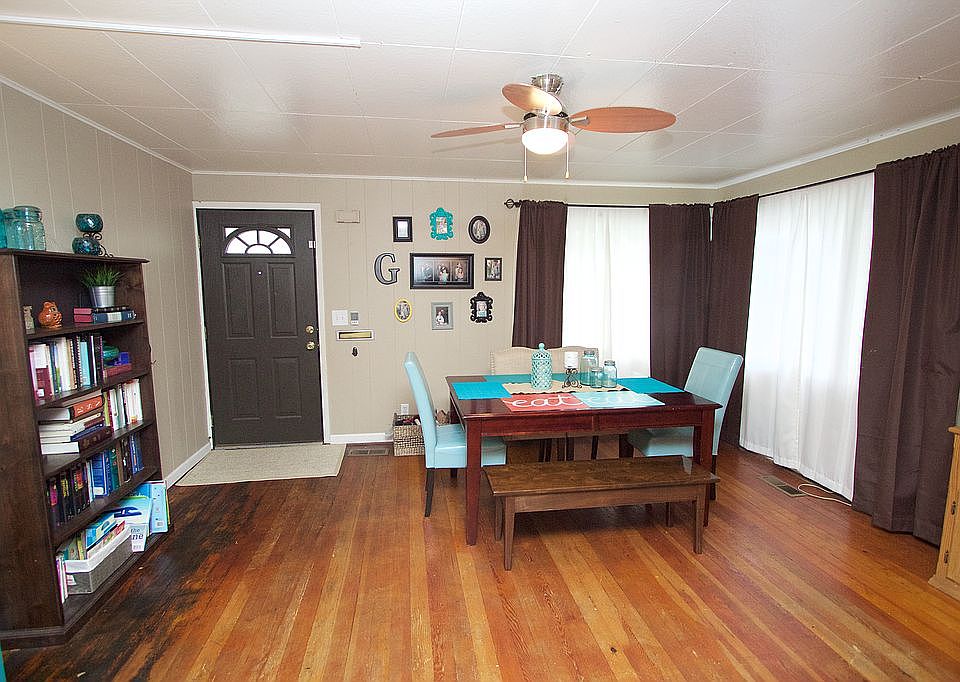 609 W 1st St A, Newberg, OR 97132 Zillow