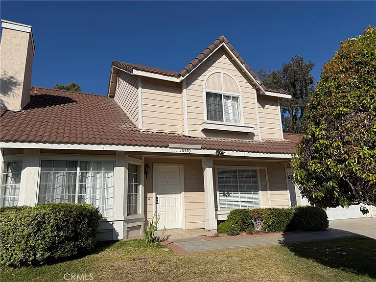 10570 Hill Grass Dr — Photo 8