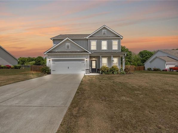 148 Bowman Ct, Statham, GA 30666