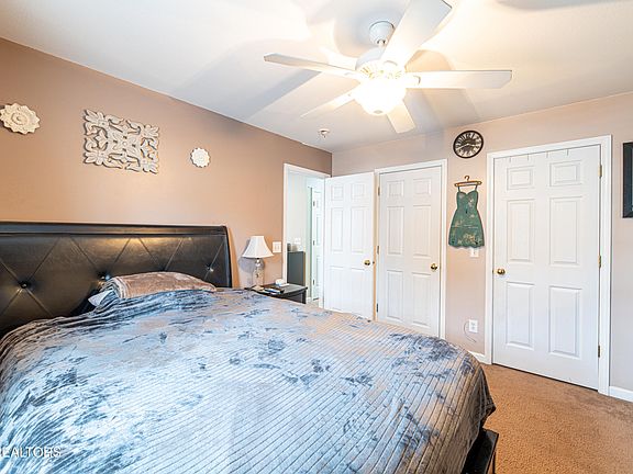 5th image of 705 S Everett High Rd