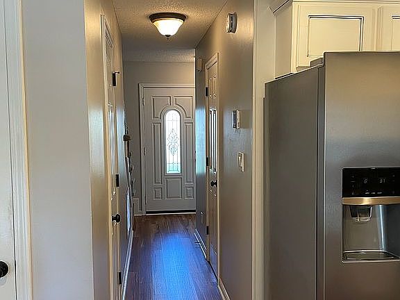 4th image of 313 Summer Pl