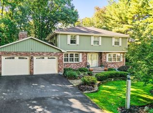 7 Bradley Rd, Andover, MA 01810