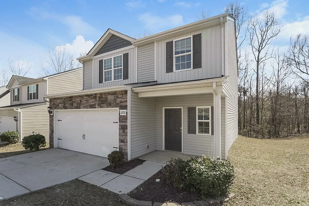 3 bed, 2.5 bath, 1808 sqft, $2,340 — Photo 4