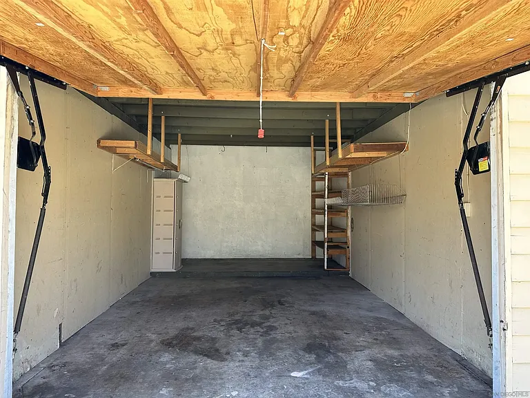 1450 Melrose Ave #103 — Photo 35