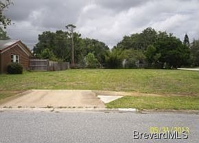 1st image of 2900 Flora St
