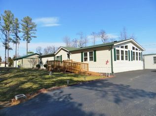 160 Fawn Dr, Goreville, IL 62939