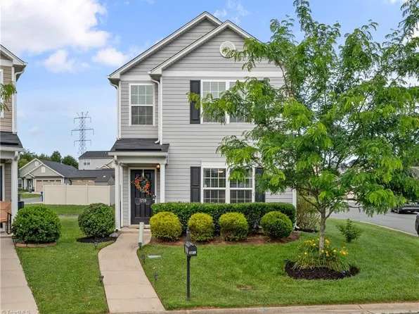 1719 Overcreek Cir, Winston Salem, NC 27127