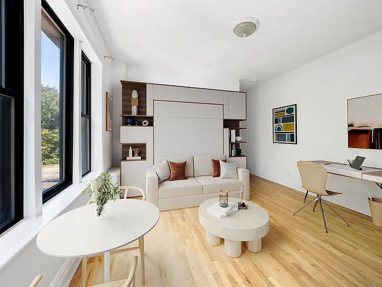 660 Riverside Dr #2F — Photo 1