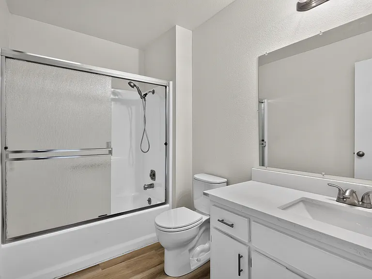 270 Brown St #7 — Photo 5