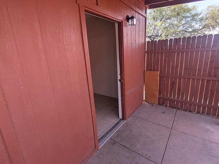 831 E Hedrick Dr #2 — Photo 14