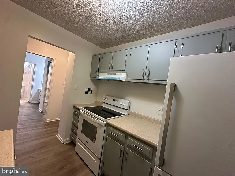 2311 Pimmit Dr #911-E — Photo 5
