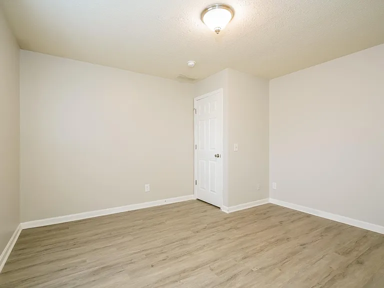 5342 Villa Ct — Photo 17