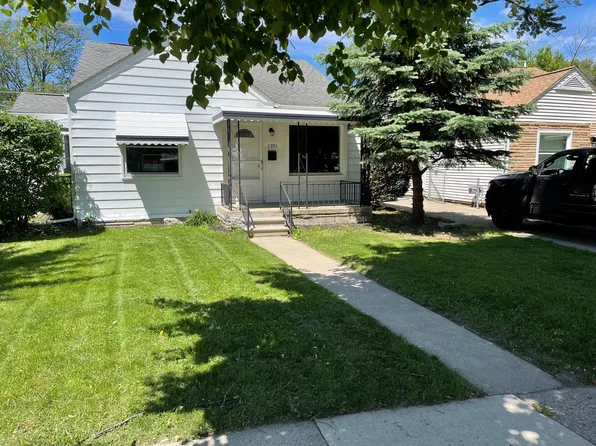 2301 Barrett Ave, Royal Oak, MI 48067