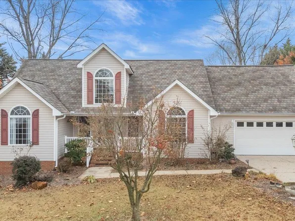 132 Powder Springs Dr, Duncan, SC 29334