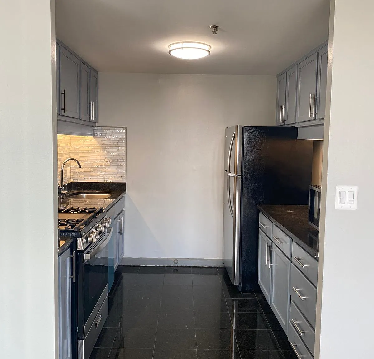 1 bed, 700 sqft, $1,650 — Photo 1