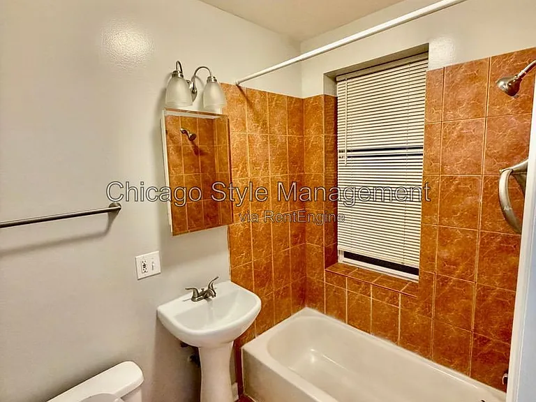 5739 S Calumet Ave #1N — Photo 10
