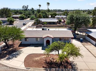 4882 E 18th St, Tucson, AZ 85711