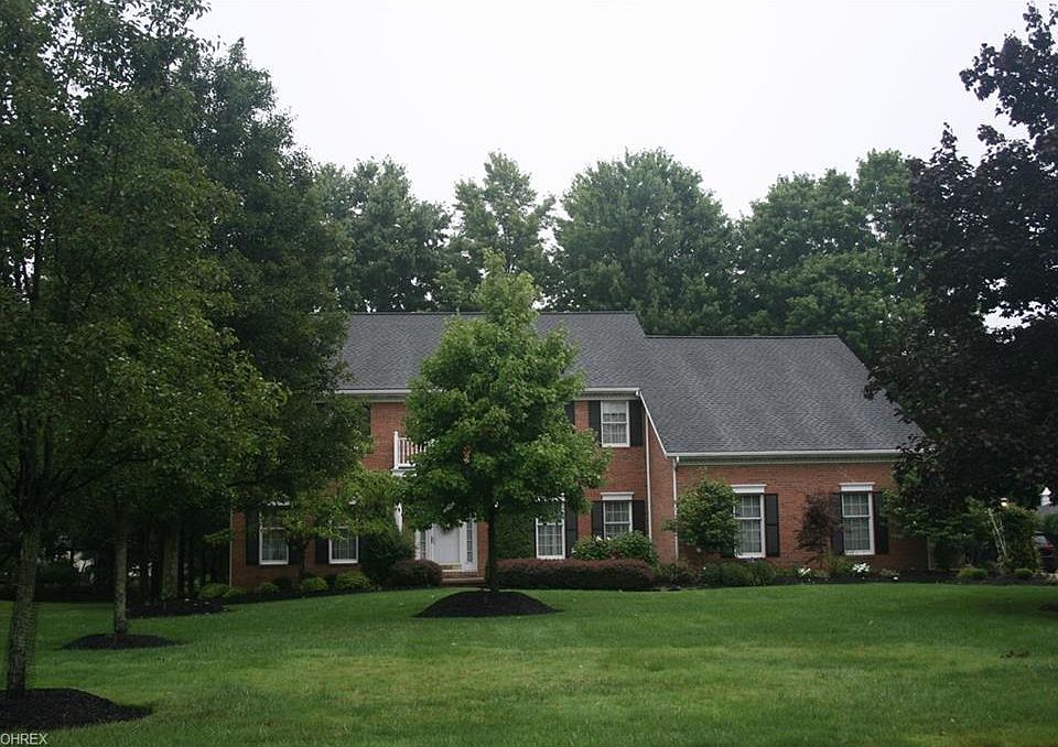 1st image of 8975 Woodstone Dr